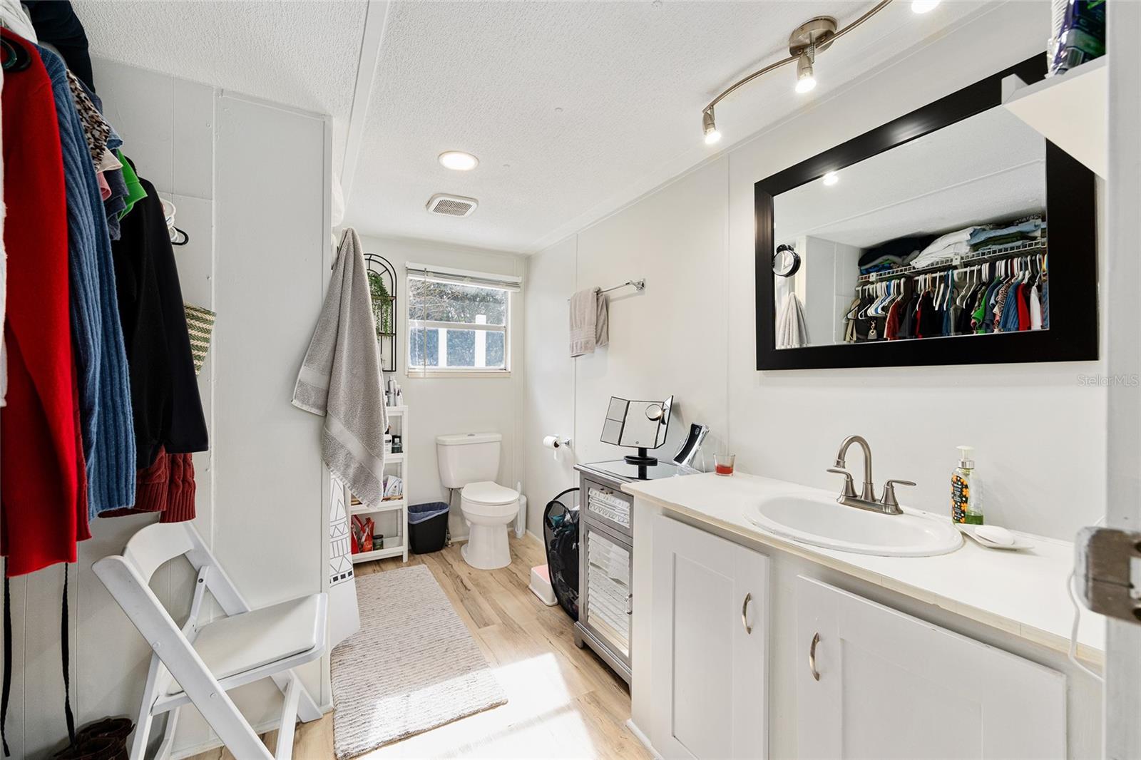 Image 11 of 33 For 5096 146th Lane