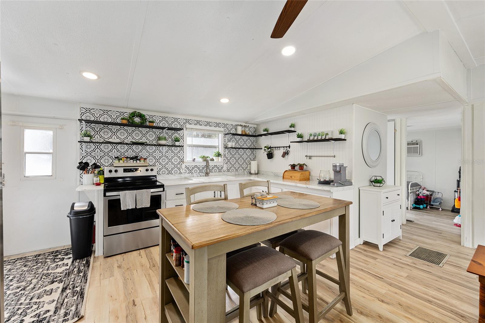 Image 13 of 33 For 5096 146th Lane