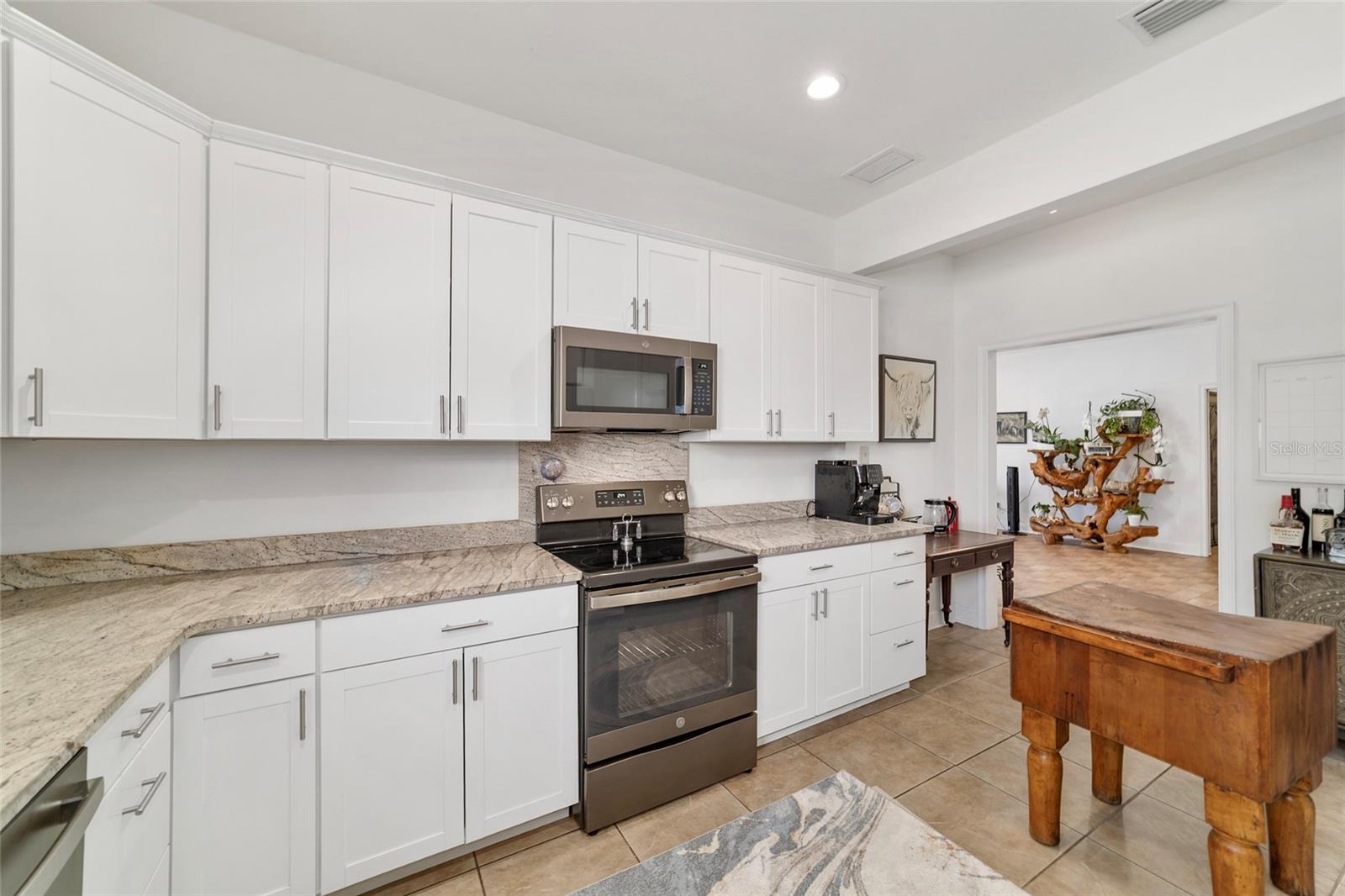 Image 18 of 90 For 5575 100th Street