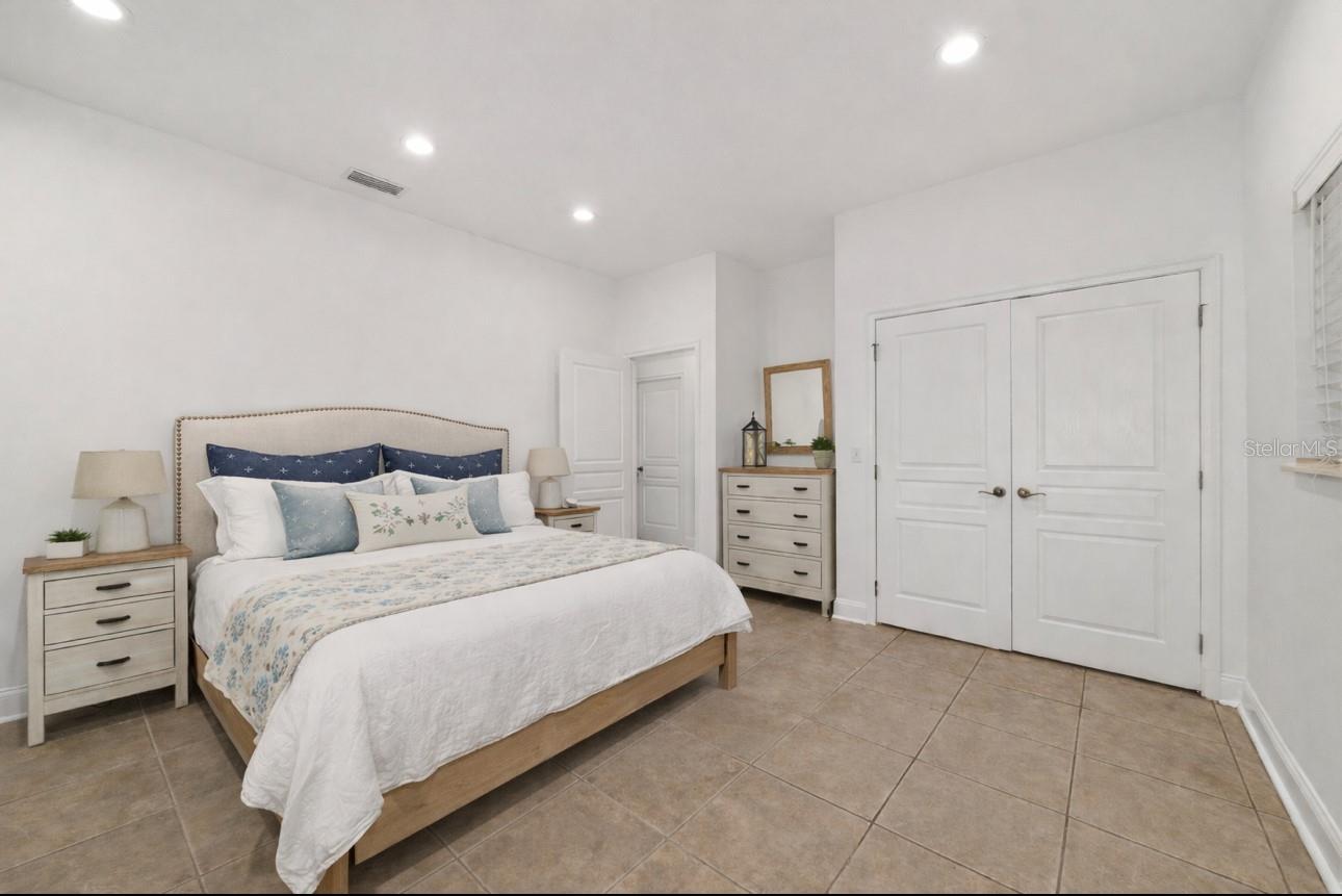 Image 27 of 90 For 5575 100th Street