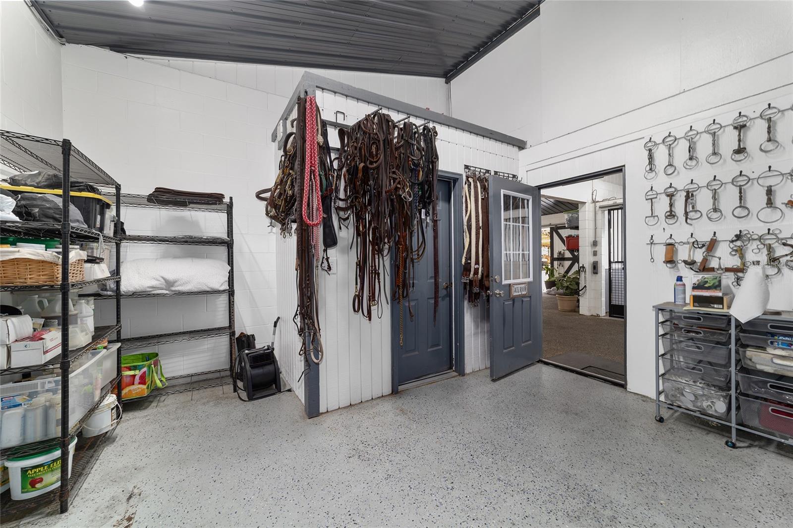 Image 37 of 90 For 5575 100th Street