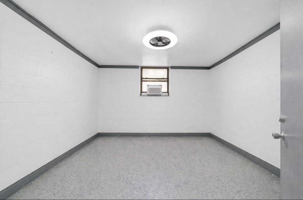 Image 70 of 90 For 5575 100th Street