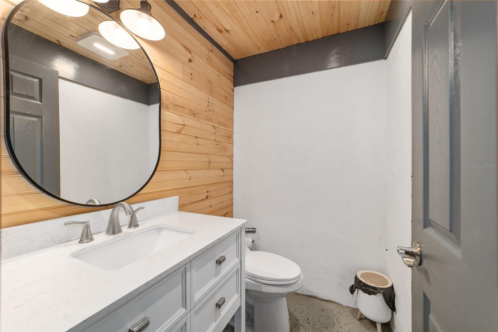 Image 72 of 90 For 5575 100th Street