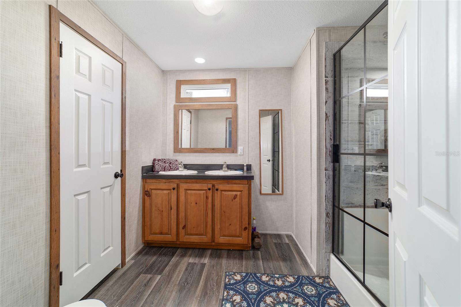 Image 78 of 90 For 5575 100th Street