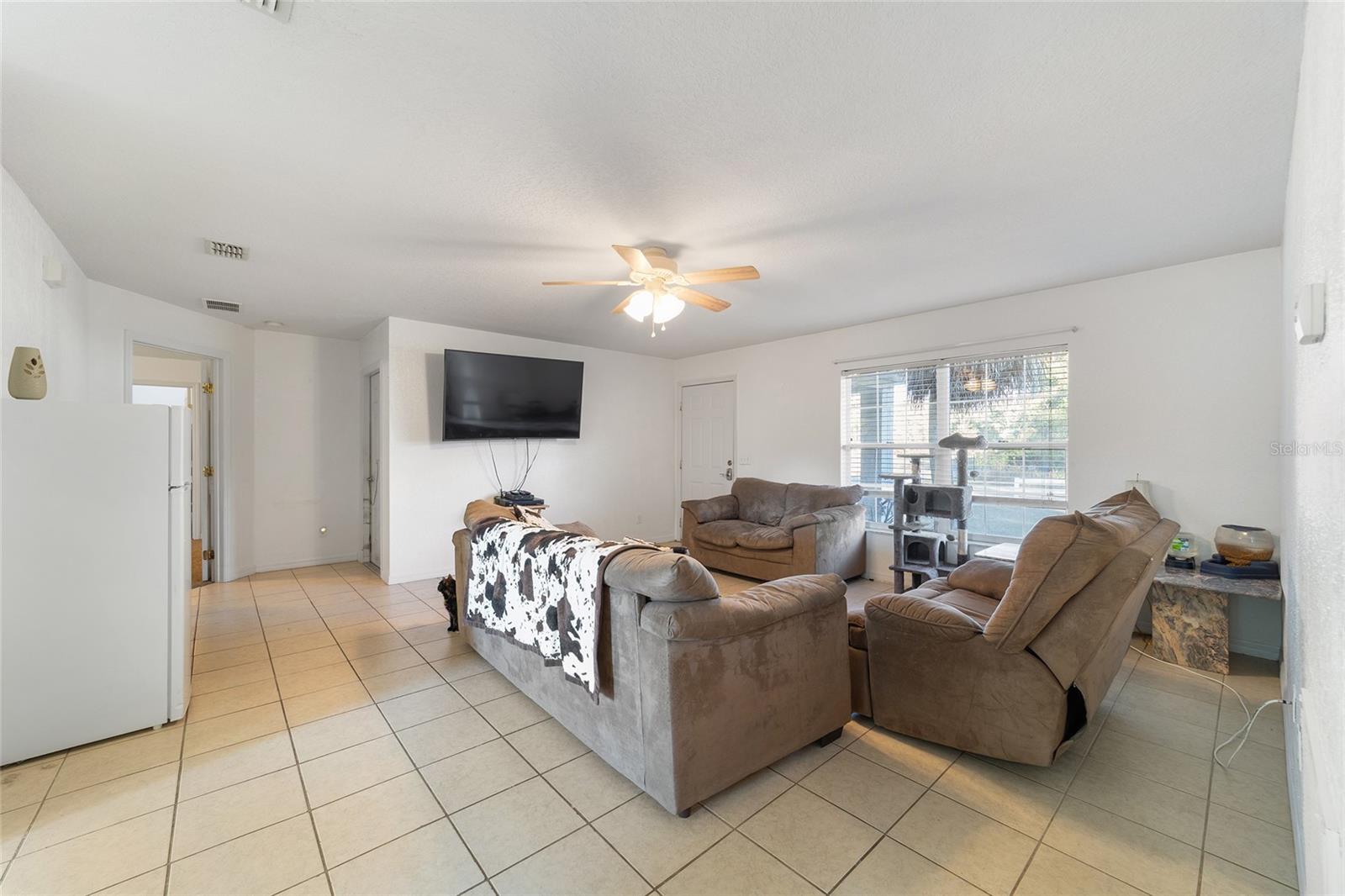 Image 18 of 47 For 5592 57th Avenue