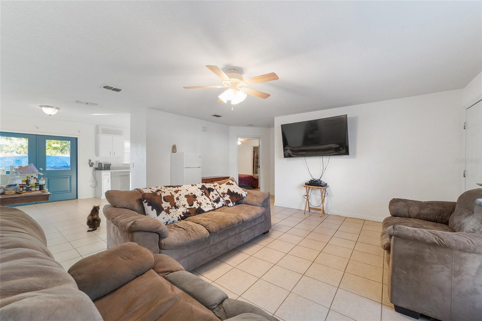 Image 21 of 47 For 5592 57th Avenue