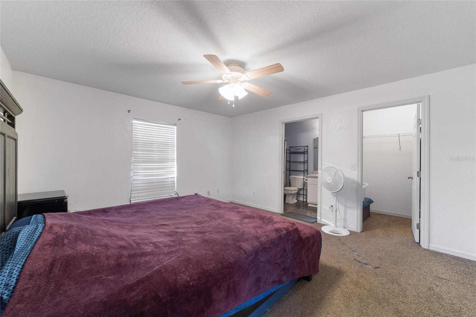 Image 33 of 47 For 5592 57th Avenue