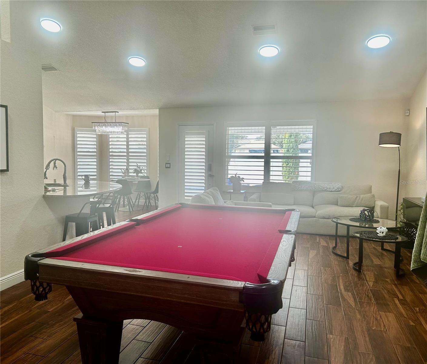 Image 22 of 37 For 6248 48th Avenue