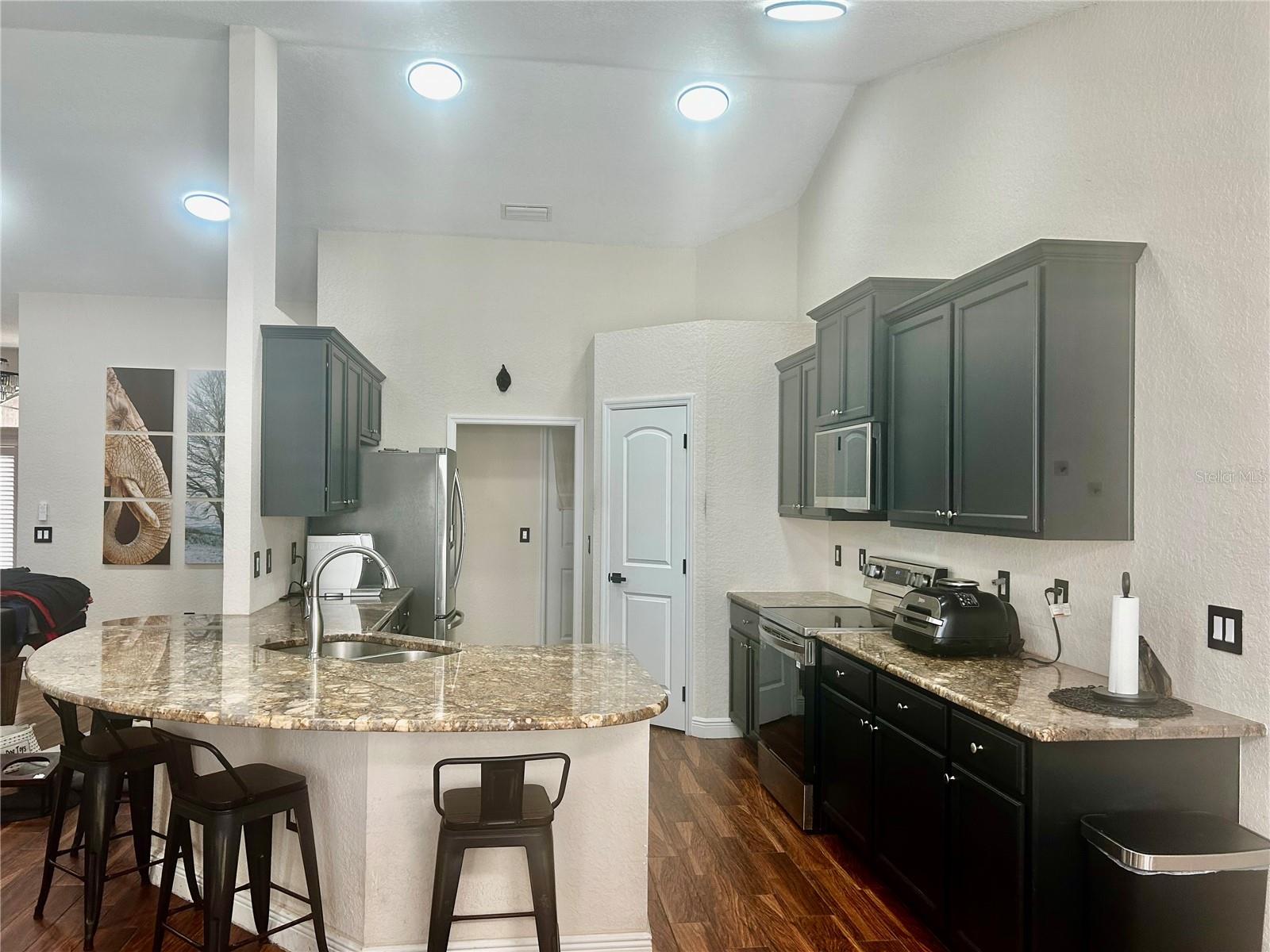 Image 23 of 37 For 6248 48th Avenue