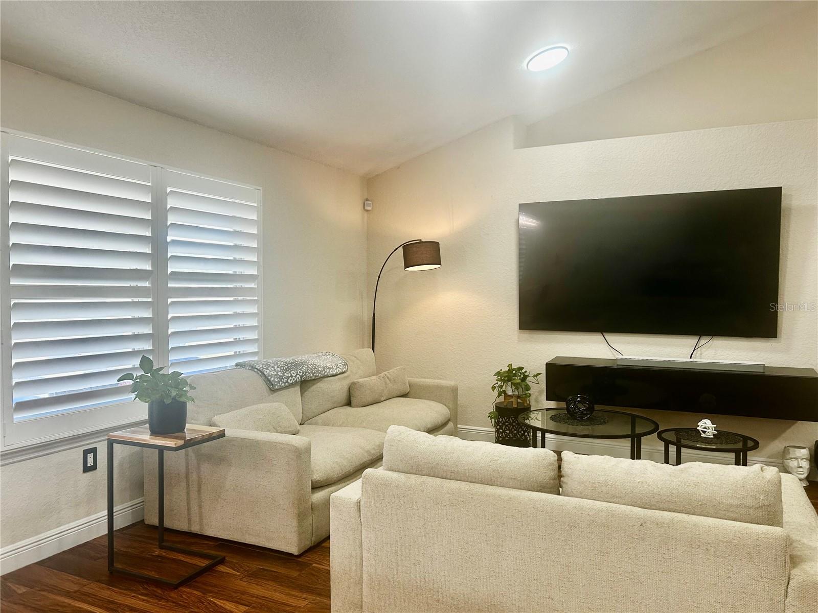 Image 25 of 37 For 6248 48th Avenue