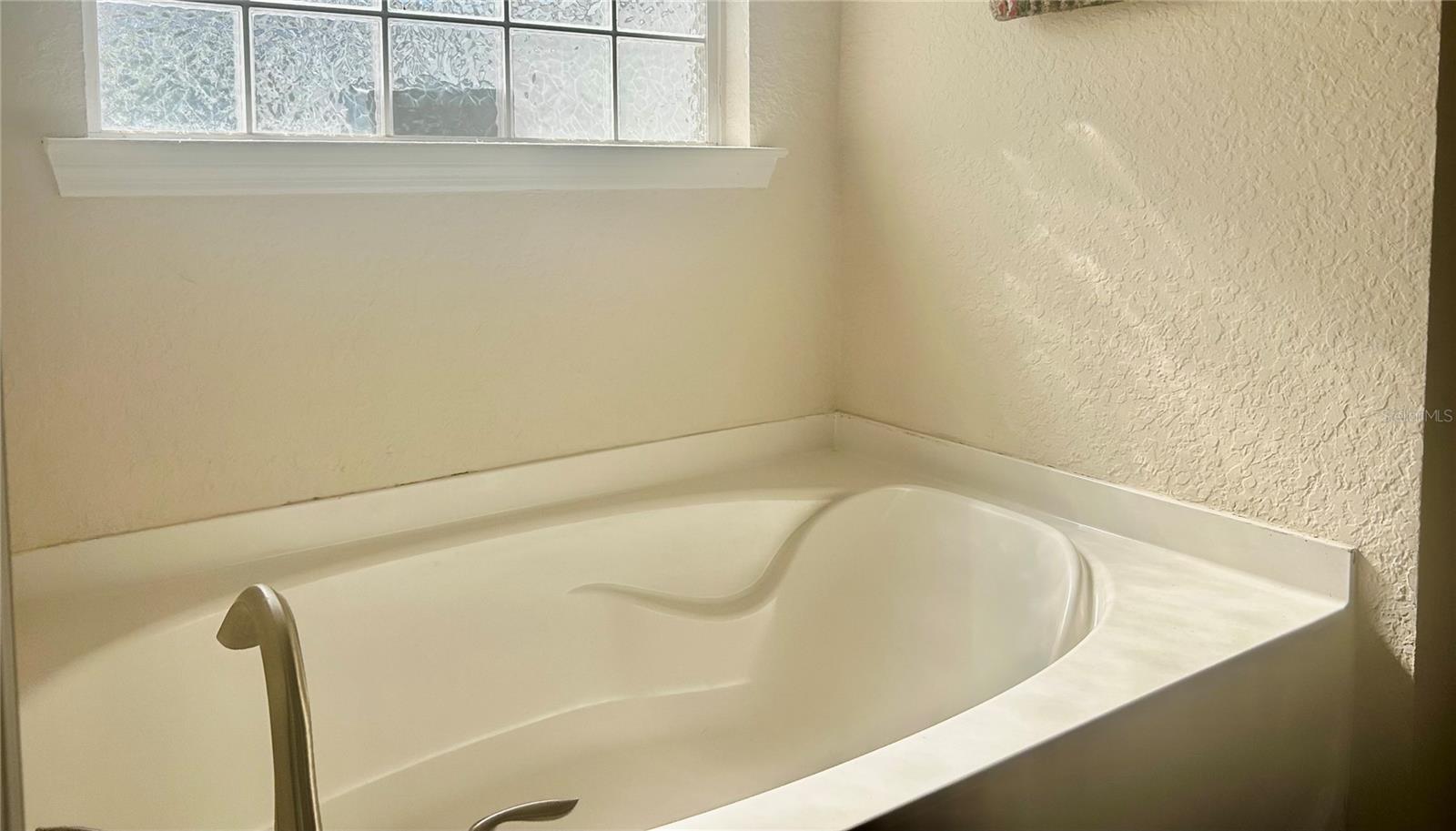 Image 29 of 37 For 6248 48th Avenue