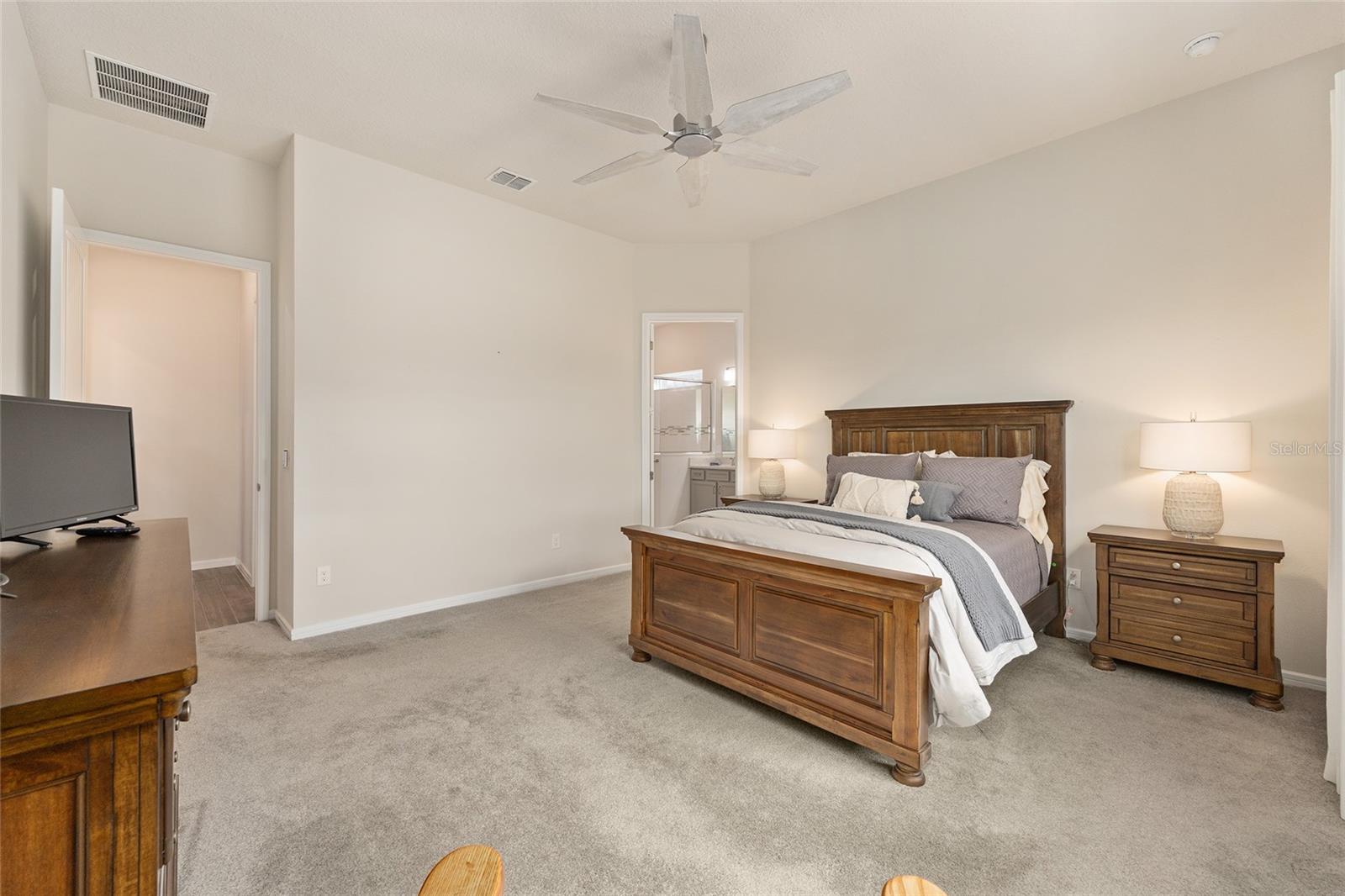 Image 7 of 48 For 5614 94th Avenue