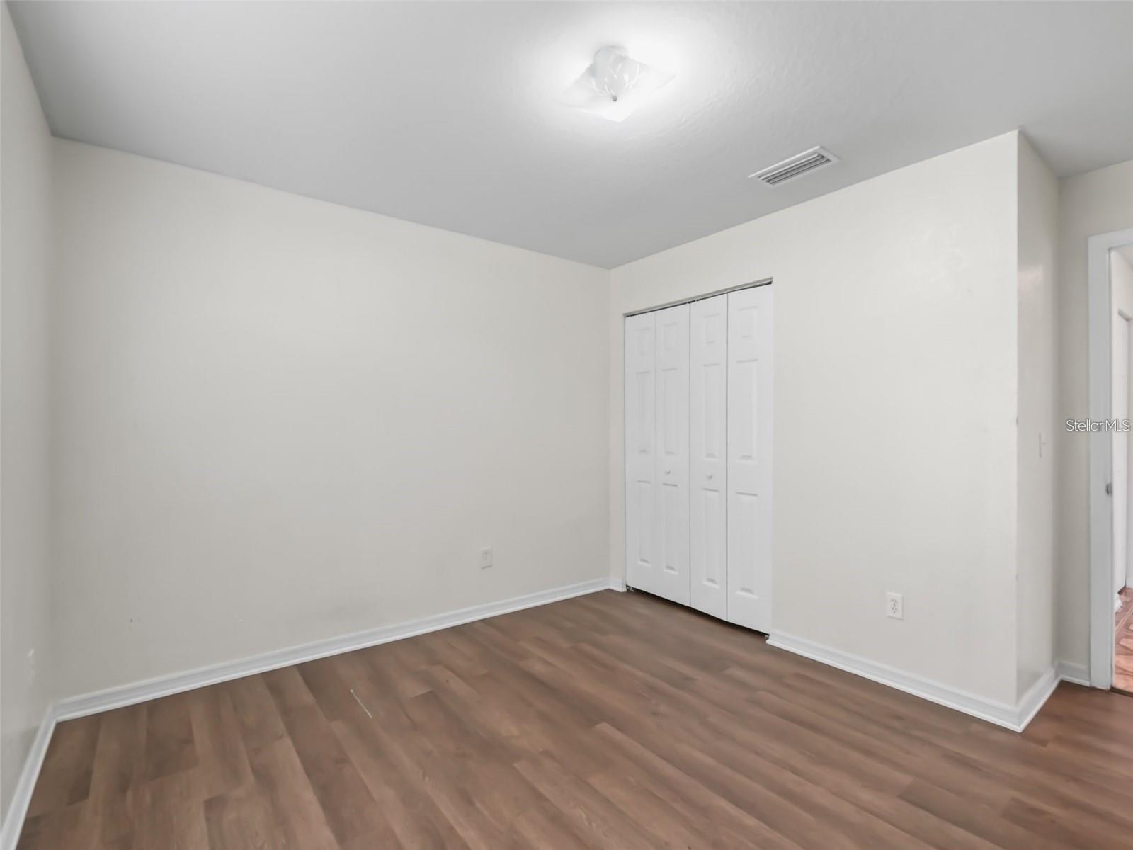 Image 11 of 16 For 15661 88th Court