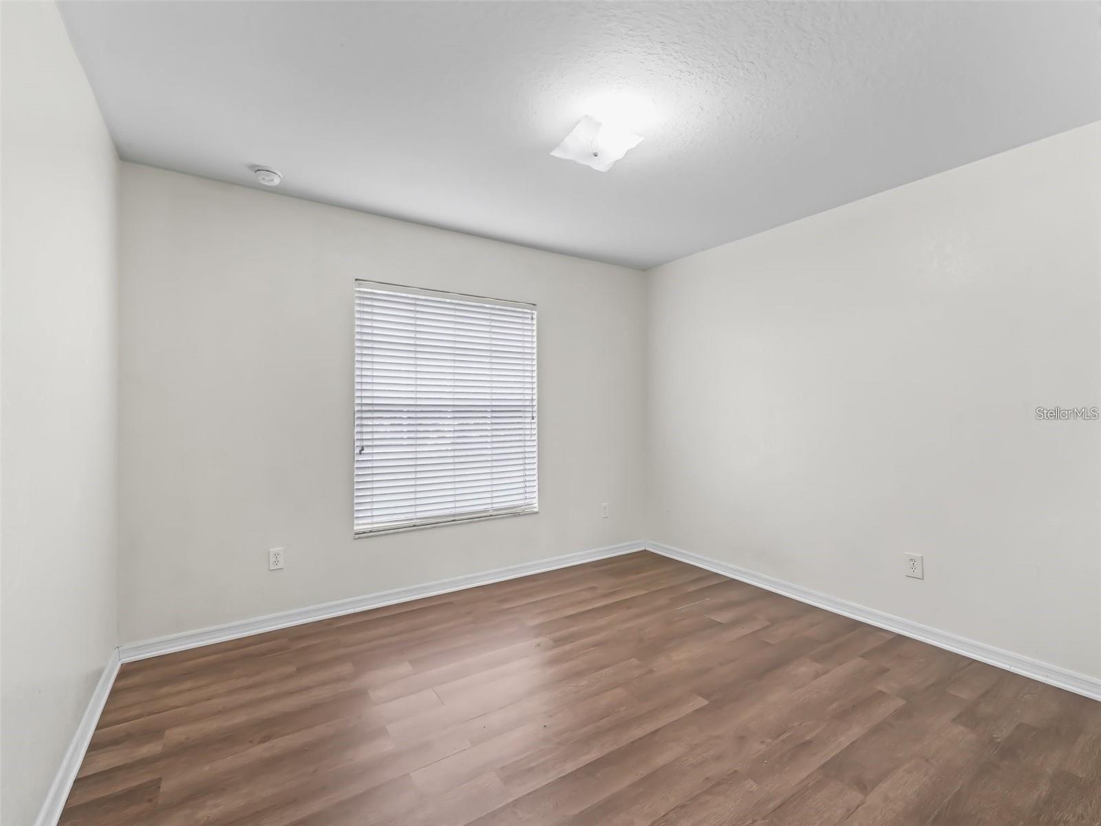 Image 13 of 16 For 15661 88th Court