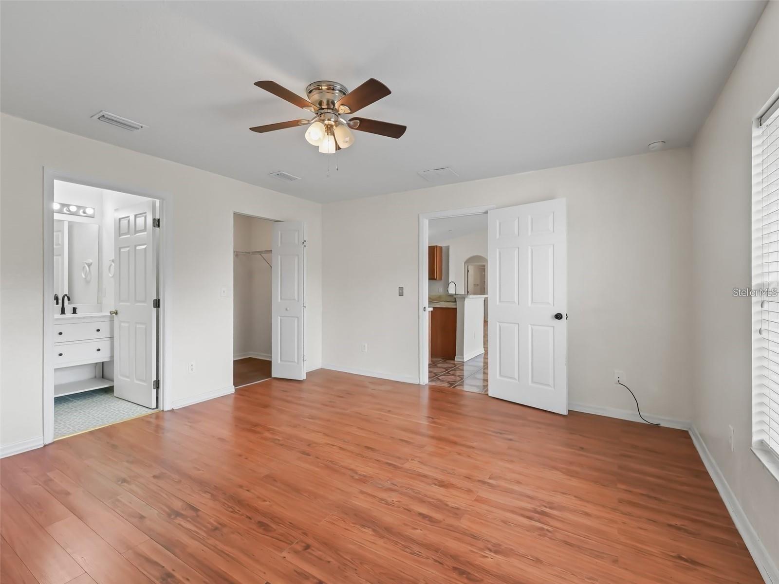 Image 8 of 16 For 15661 88th Court