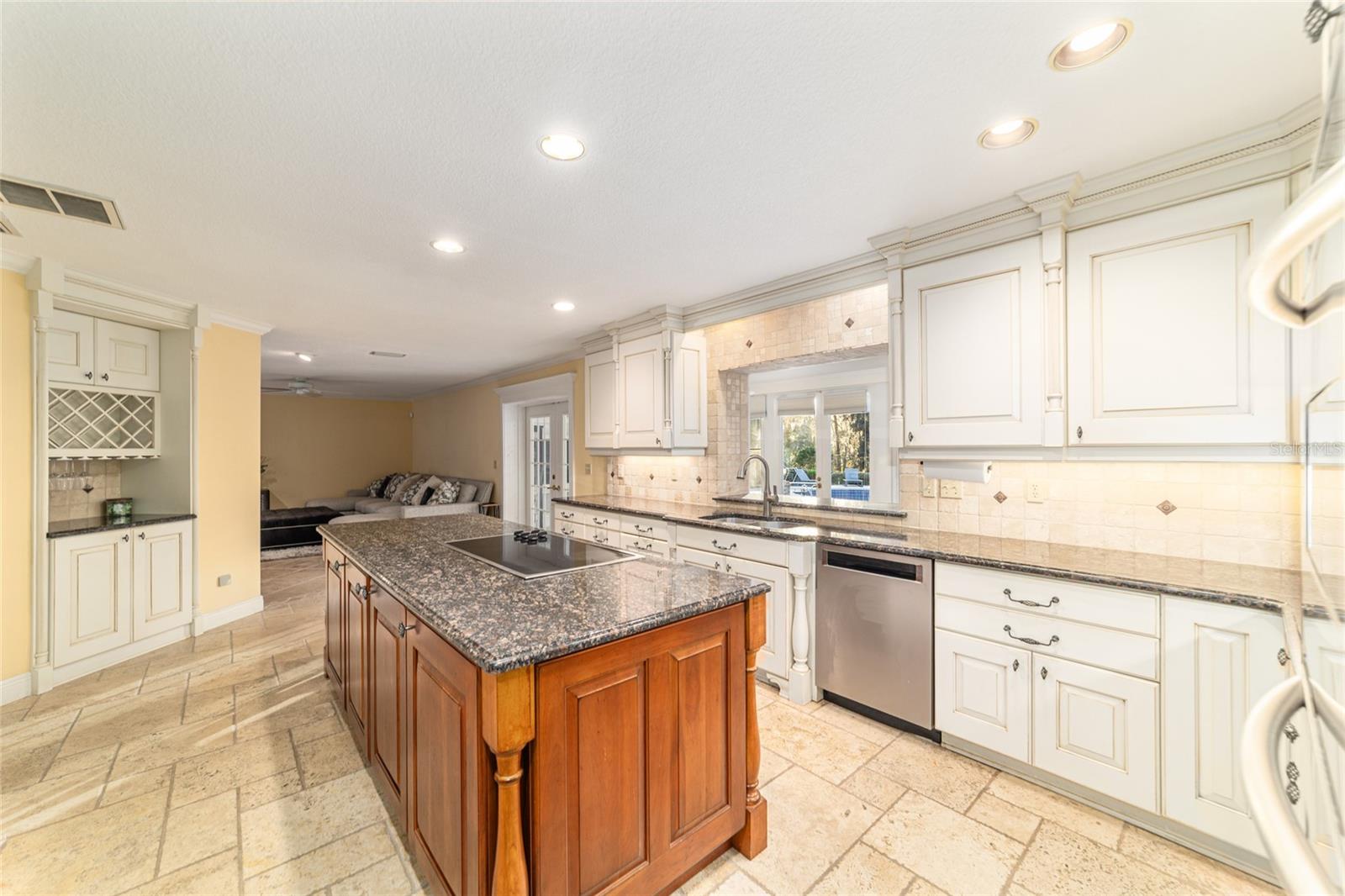 Image 12 of 100 For 9080 19th Avenue Road