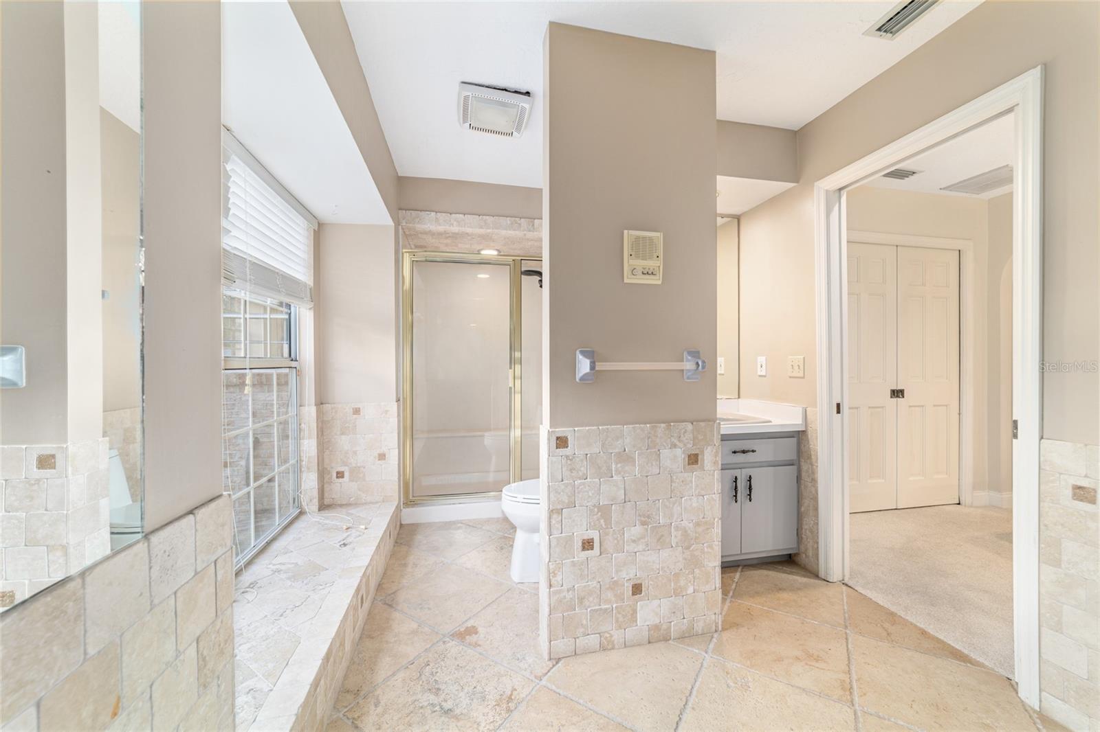 Image 19 of 100 For 9080 19th Avenue Road