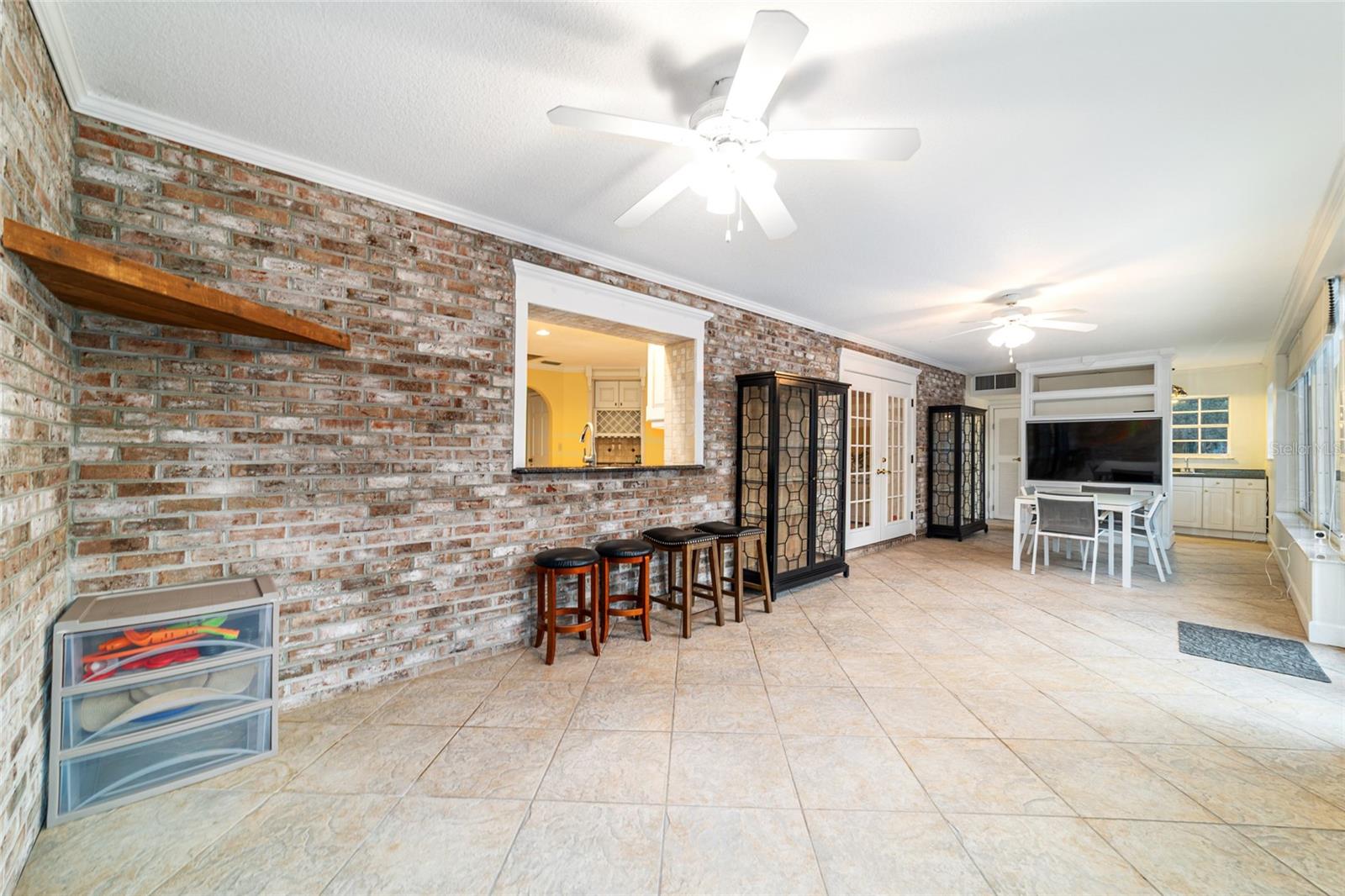 Image 20 of 100 For 9080 19th Avenue Road