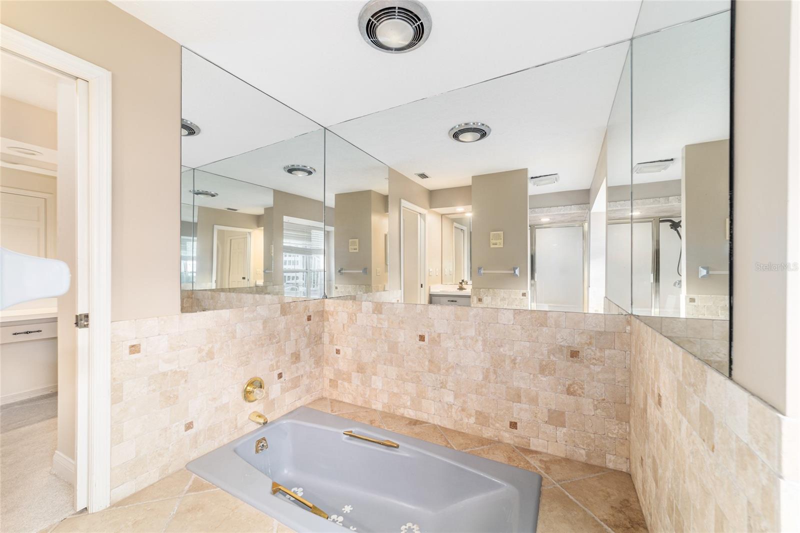 Image 50 of 100 For 9080 19th Avenue Road