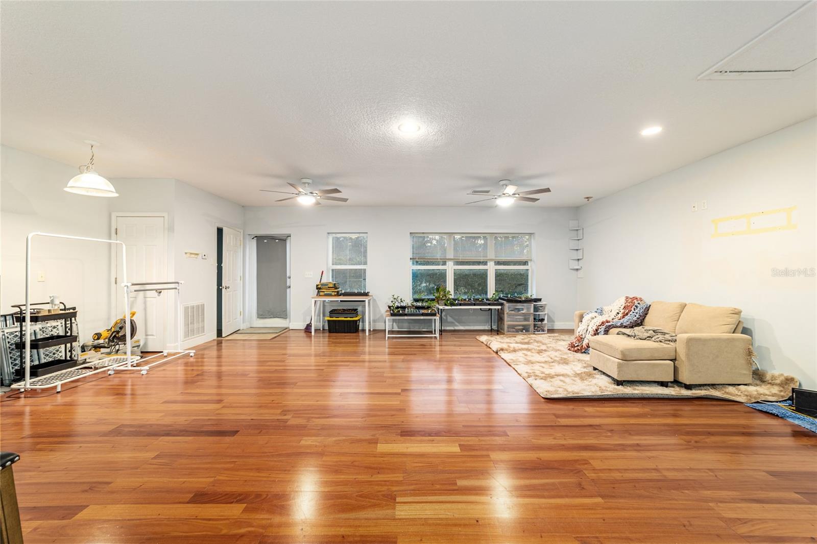 Image 60 of 100 For 9080 19th Avenue Road