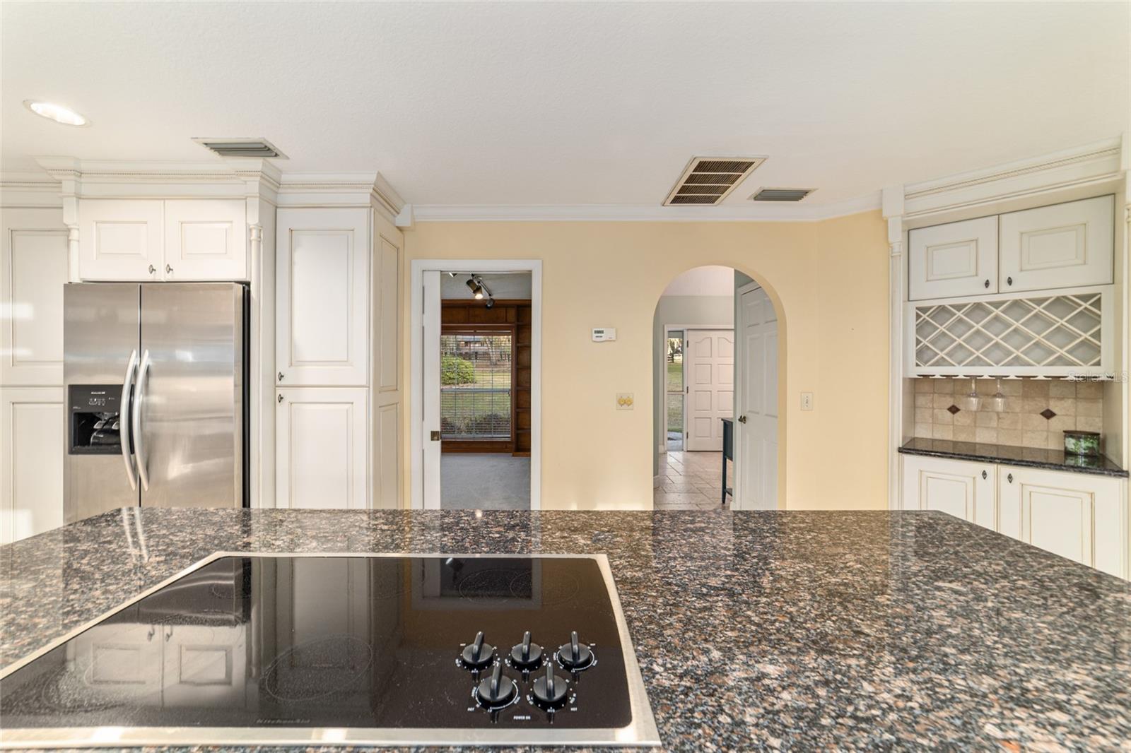 Image 66 of 100 For 9080 19th Avenue Road