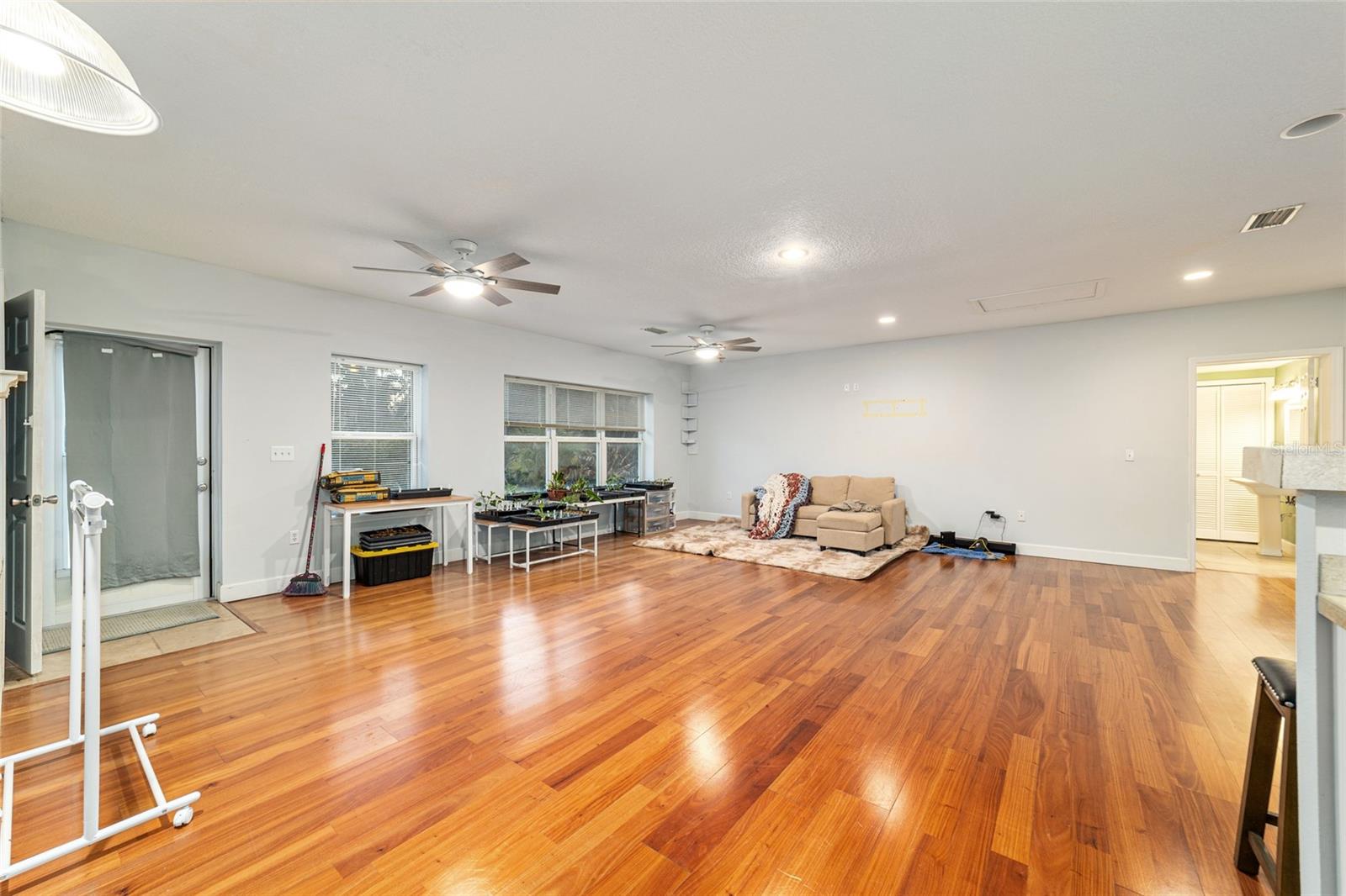 Image 73 of 100 For 9080 19th Avenue Road