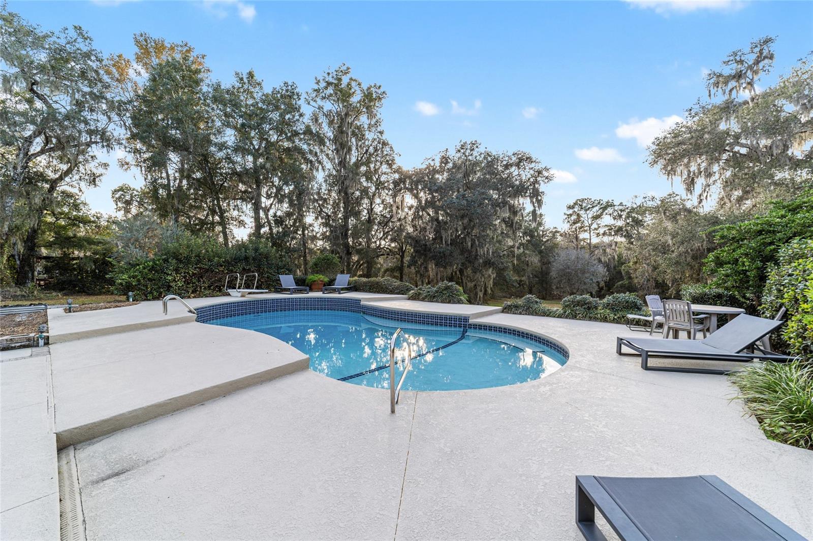 Image 89 of 100 For 9080 19th Avenue Road