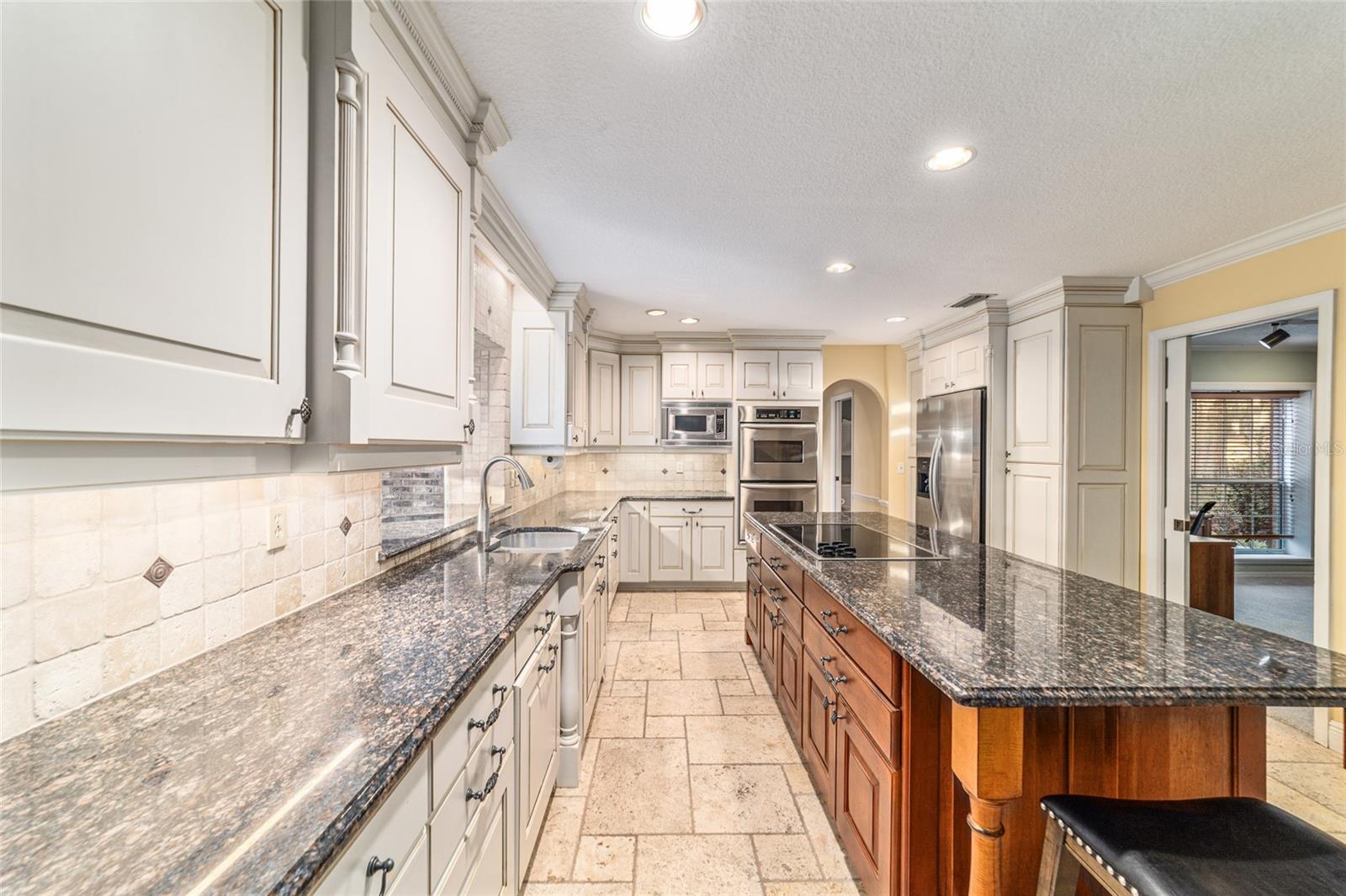 Image 9 of 100 For 9080 19th Avenue Road