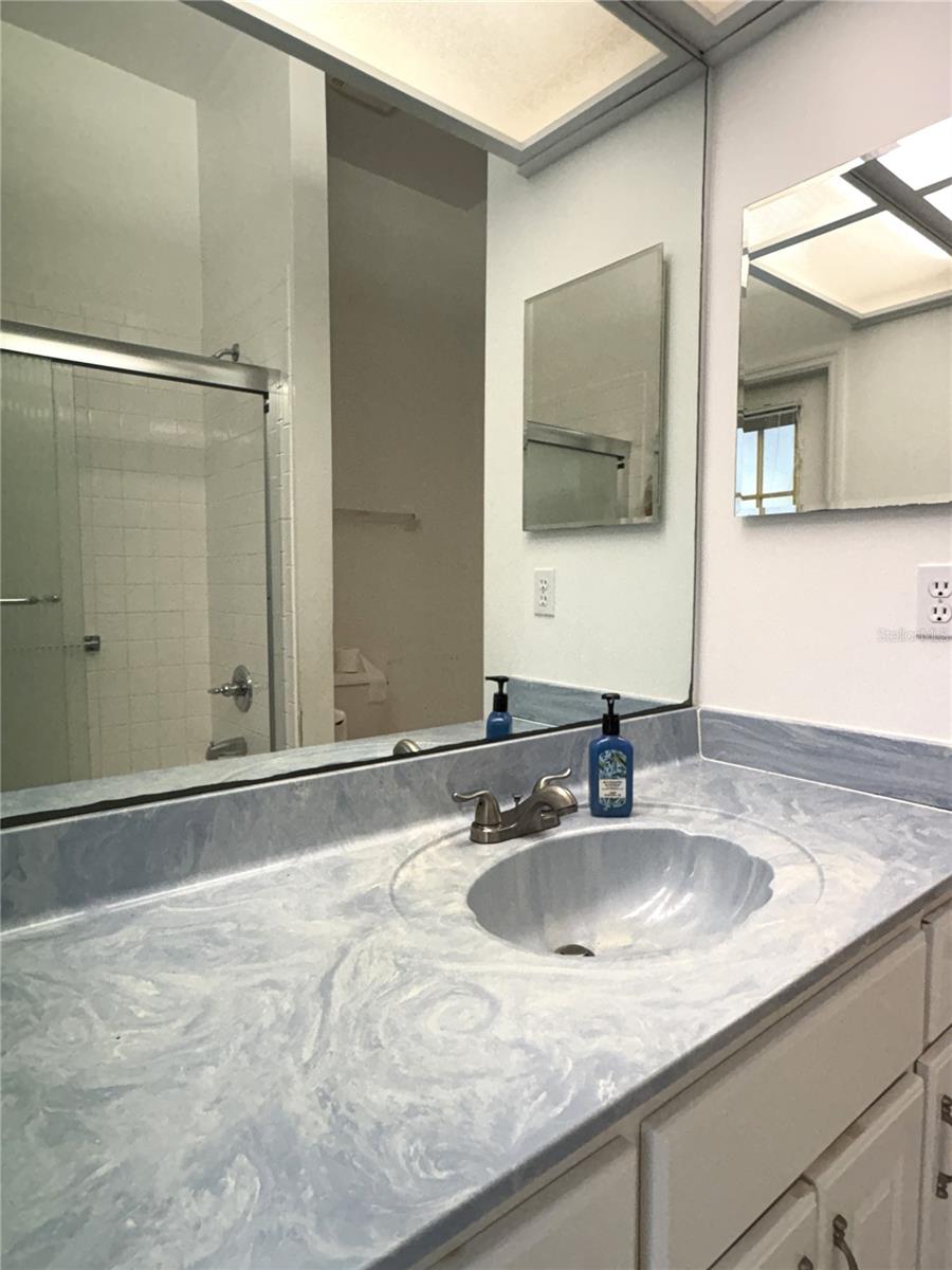 Image 23 of 60 For 18956 93rd Loop