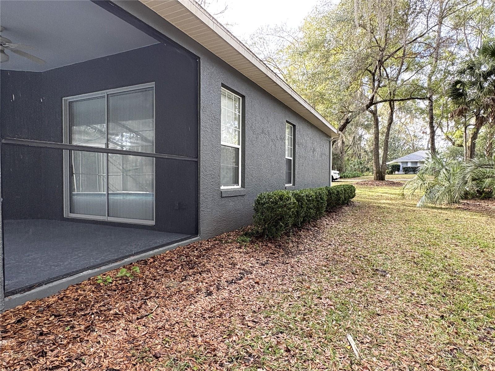 Image 48 of 60 For 18956 93rd Loop