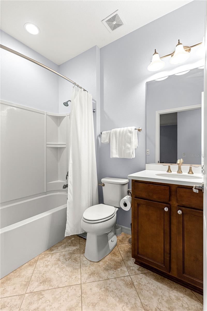 Image 26 of 61 For 7627 94th Circle