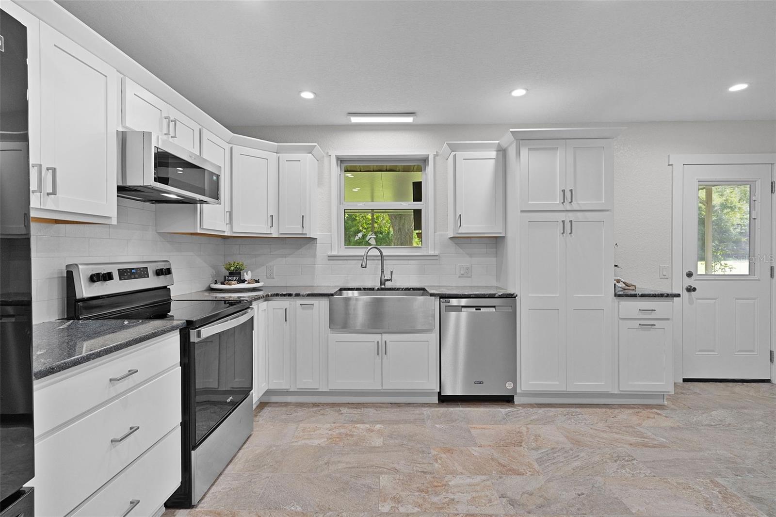 Image 30 of 54 For 14635 28th Court