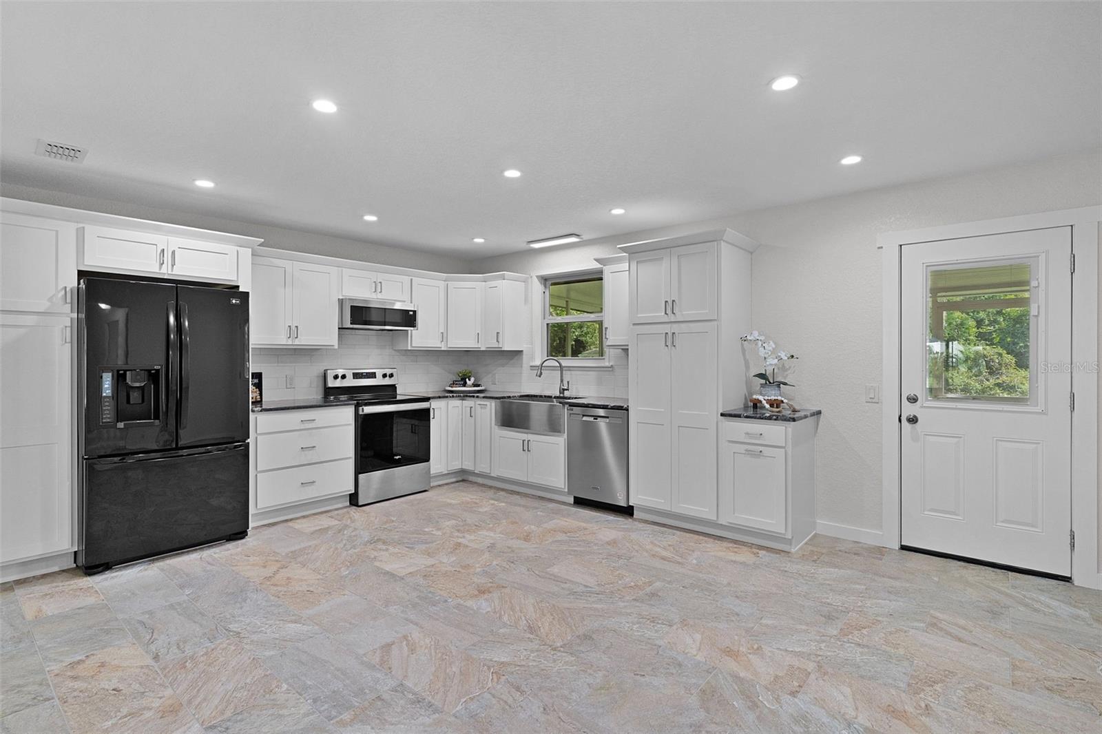 Image 32 of 54 For 14635 28th Court