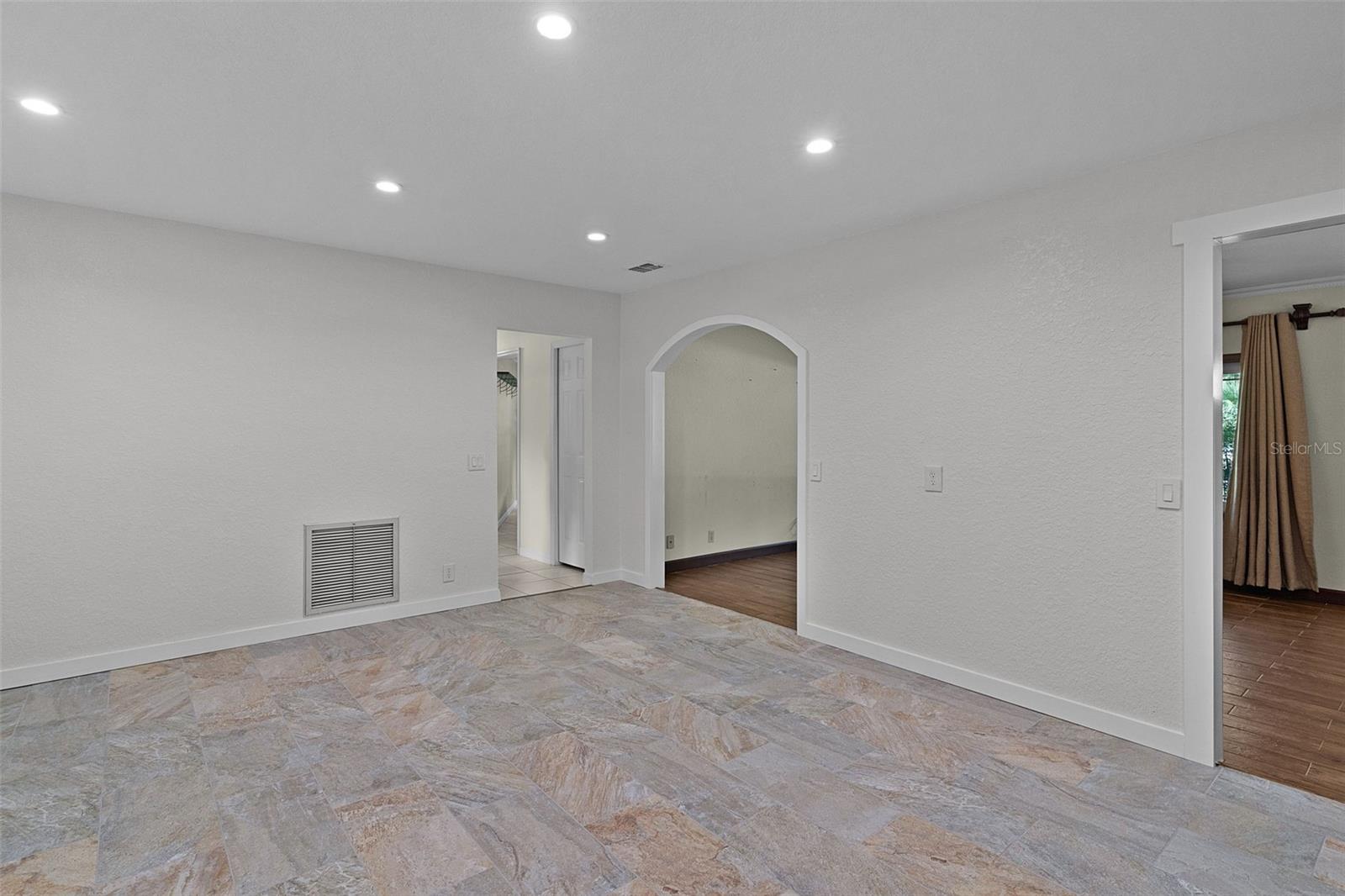 Image 33 of 54 For 14635 28th Court