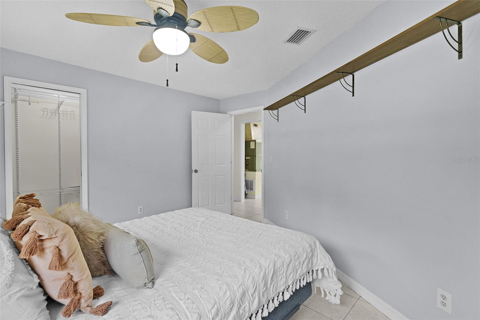 Image 40 of 54 For 14635 28th Court