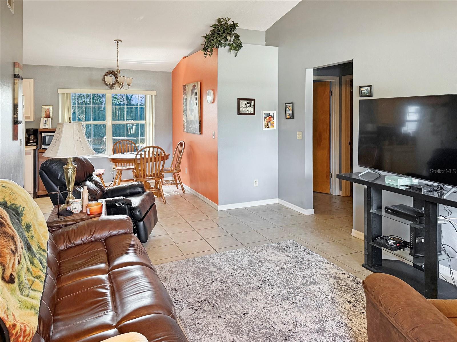 Image 12 of 27 For 5730 41 Street