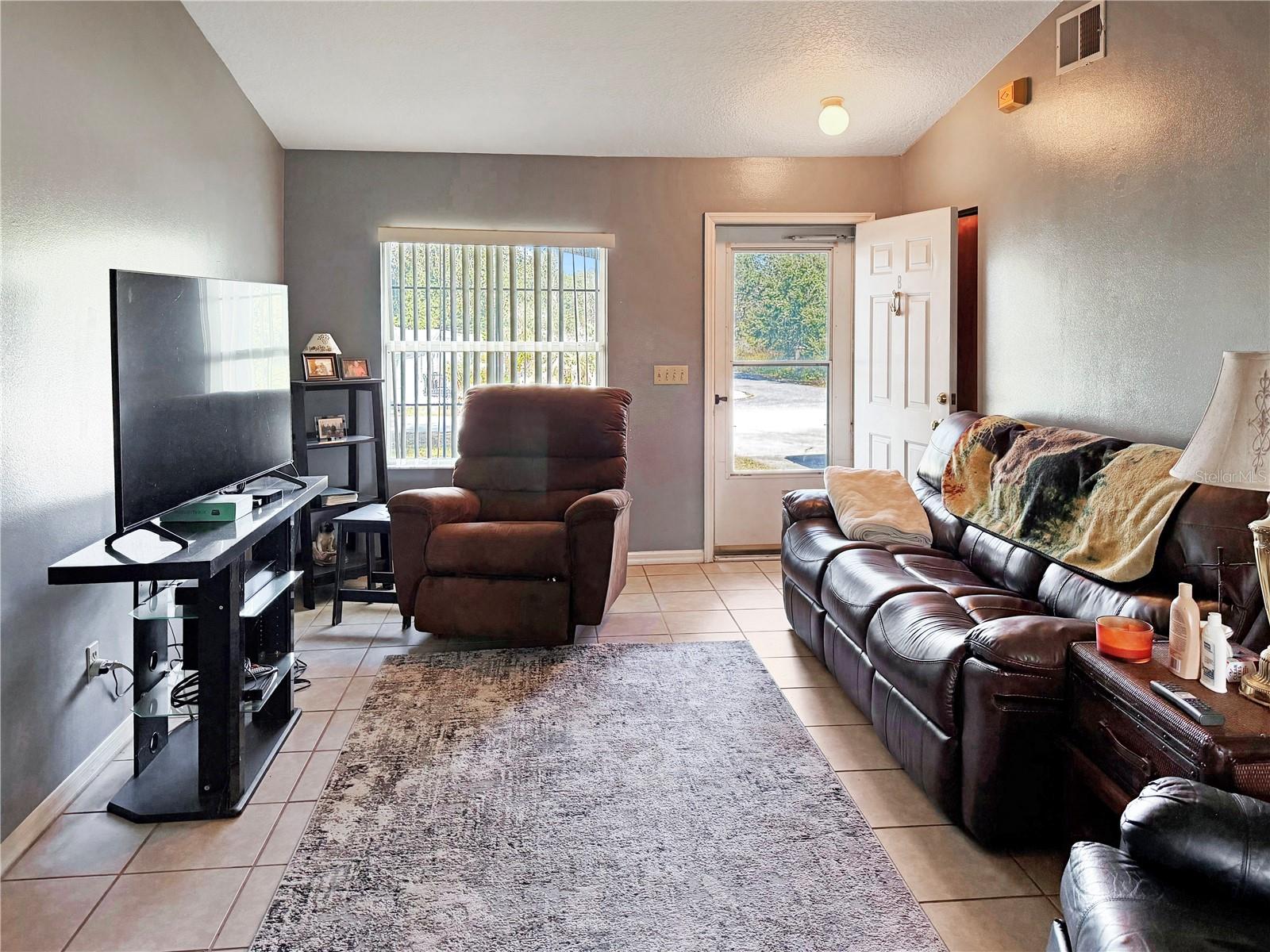 Image 13 of 27 For 5730 41 Street