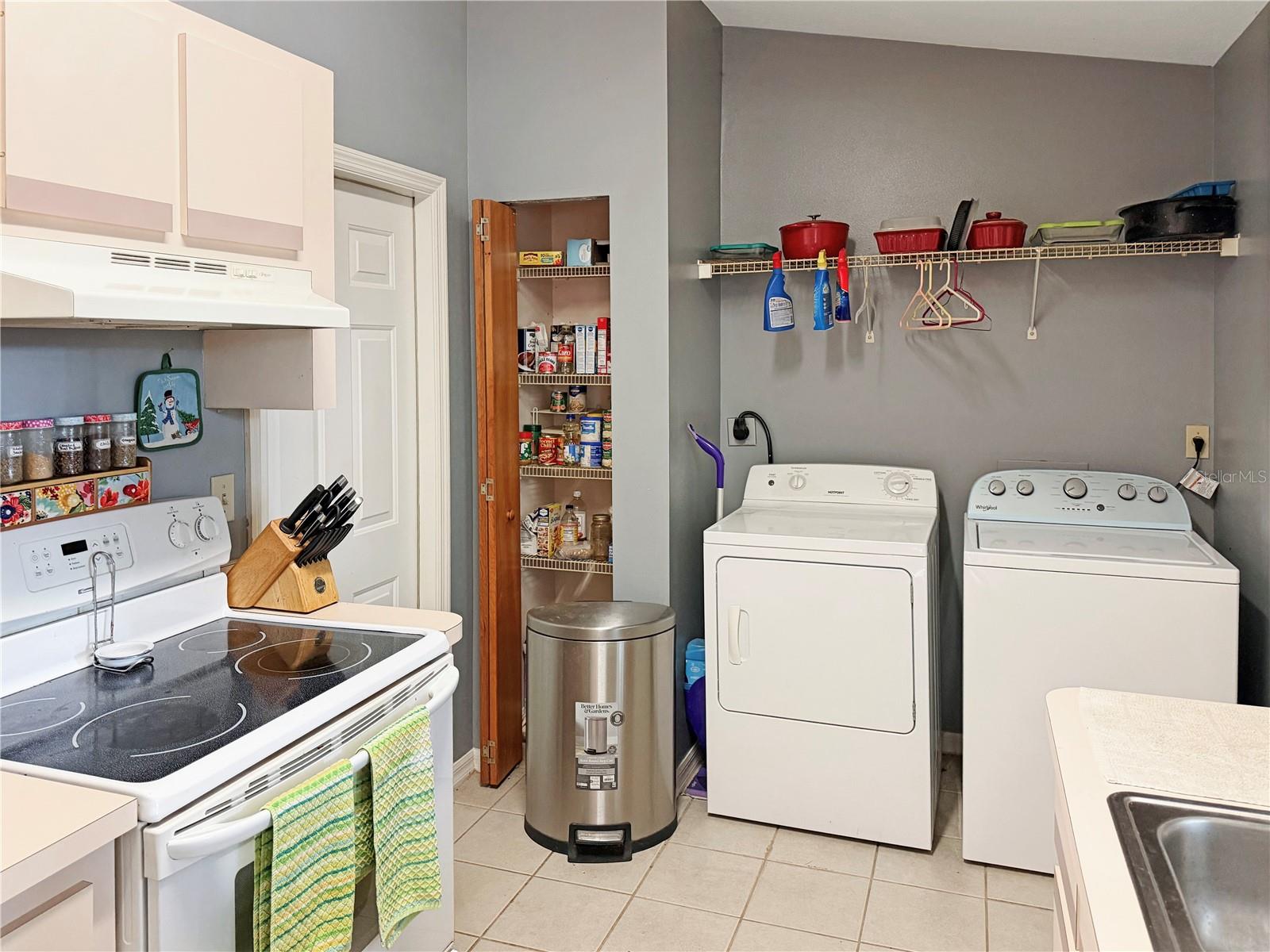 Image 18 of 27 For 5730 41 Street