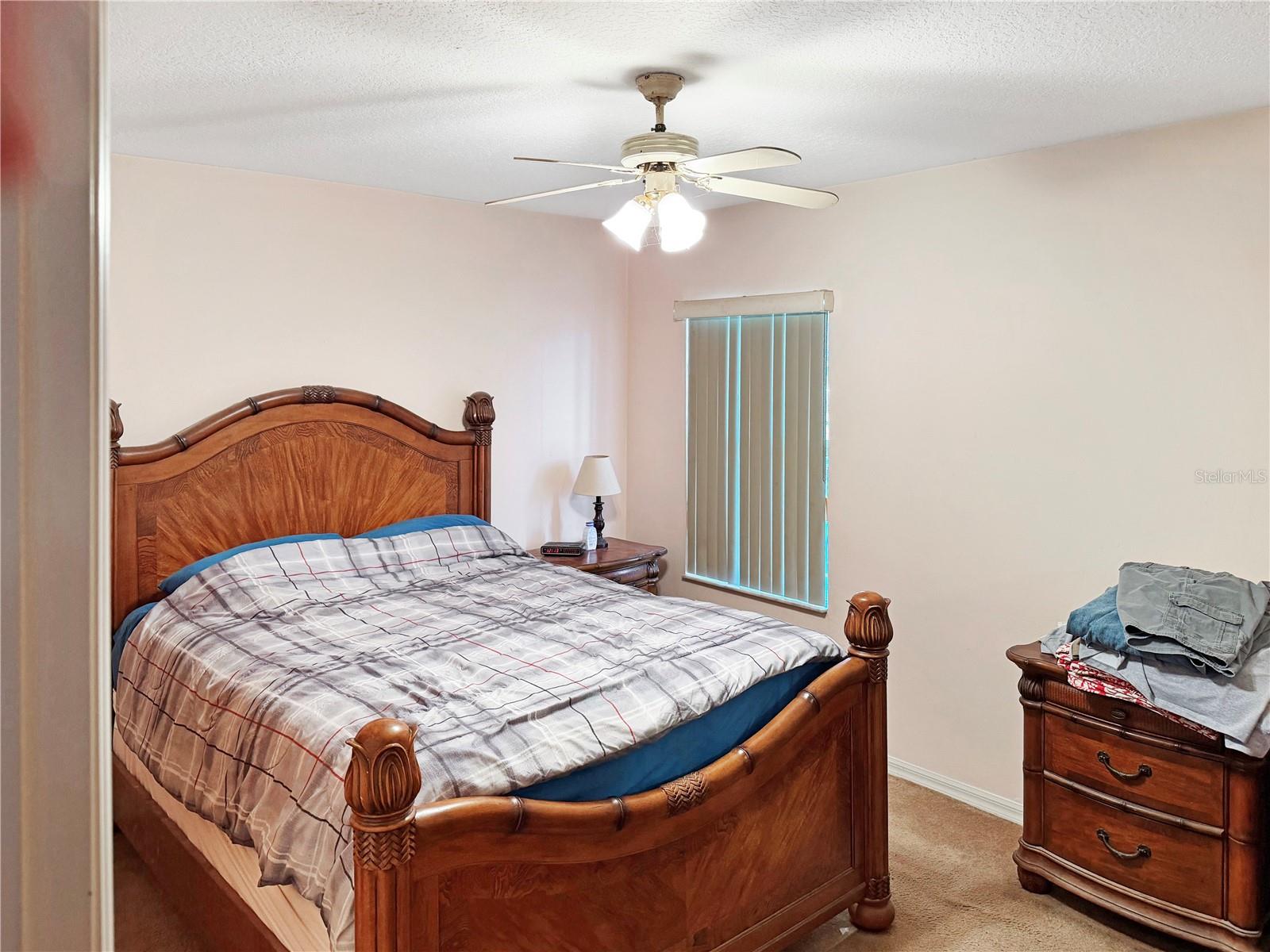 Image 20 of 27 For 5730 41 Street