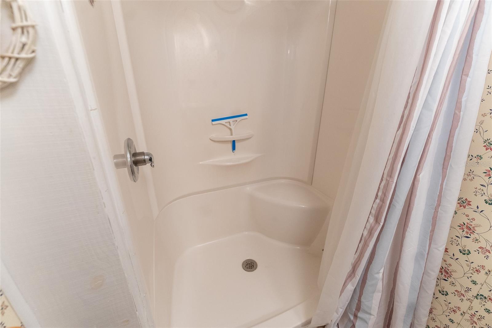 Image 29 of 63 For 14865 148th Court