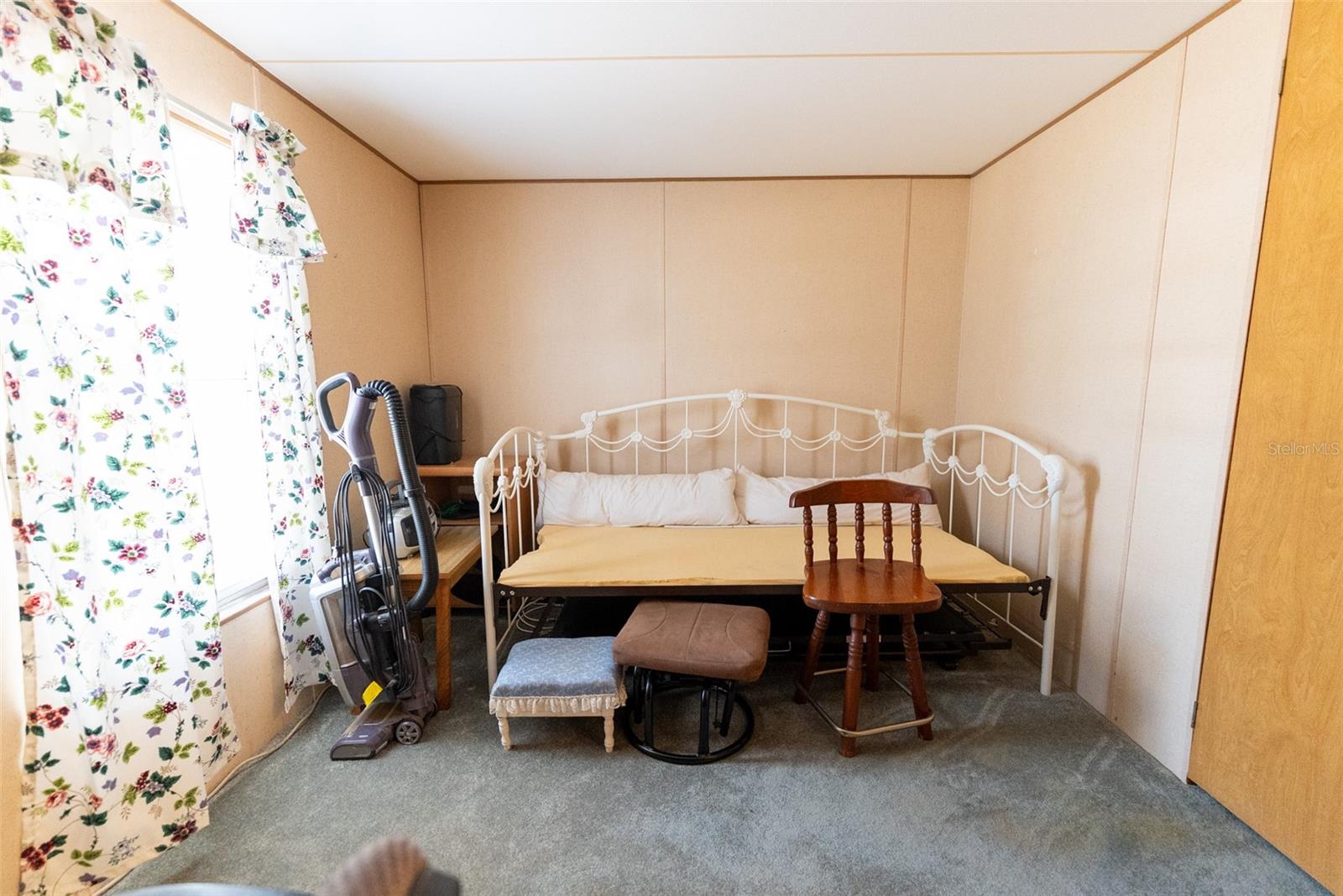 Image 33 of 63 For 14865 148th Court