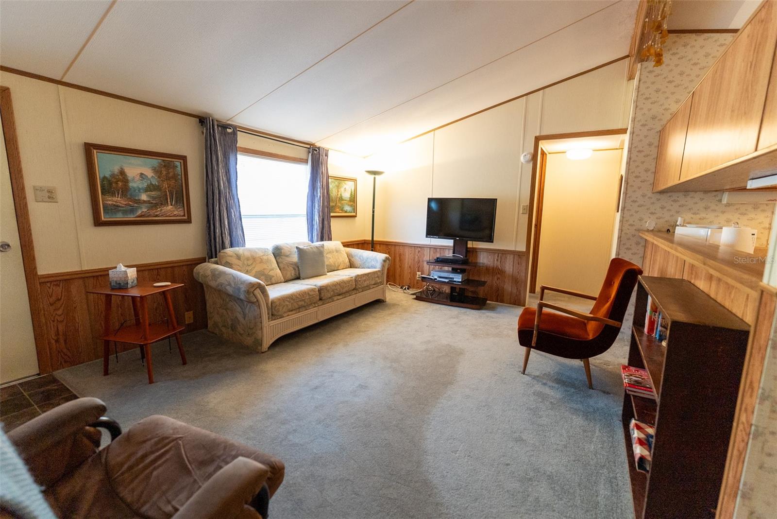 Image 4 of 63 For 14865 148th Court