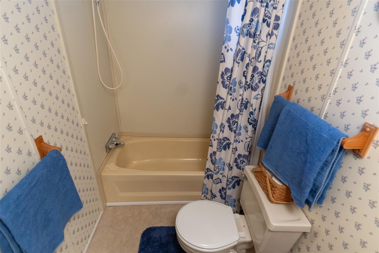 Image 43 of 63 For 14865 148th Court