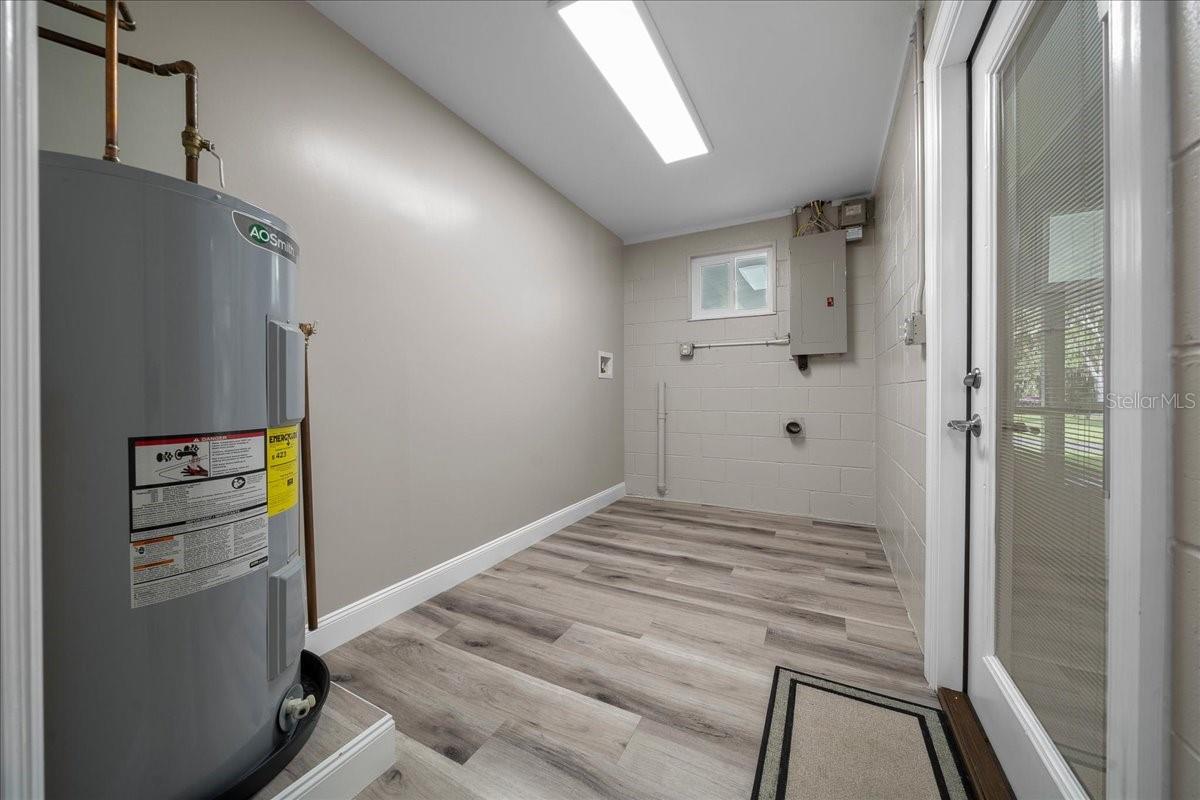 Image 18 of 36 For 10025 28th Place