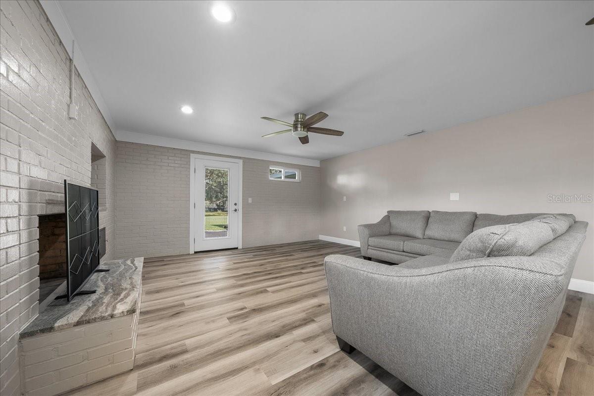 Image 21 of 36 For 10025 28th Place