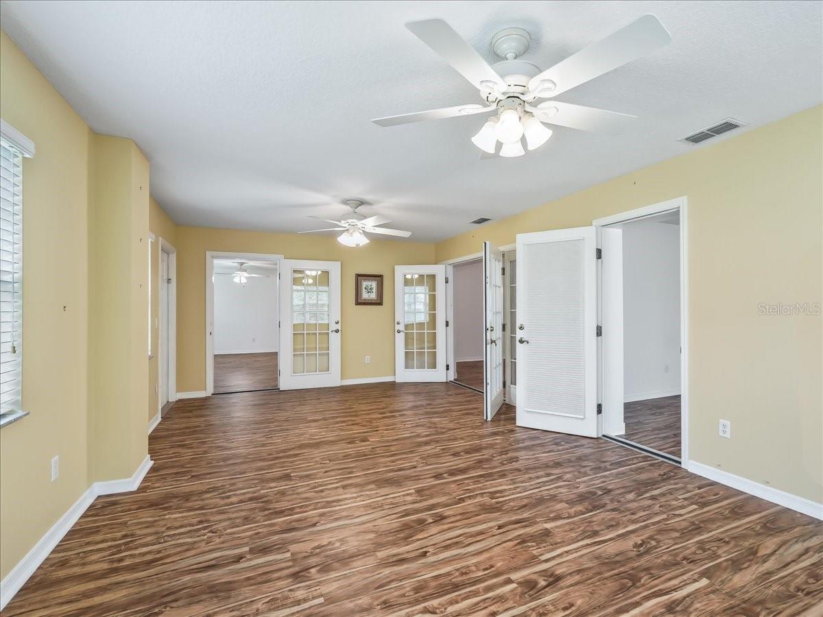 Image 12 of 52 For 11025 174 Loop