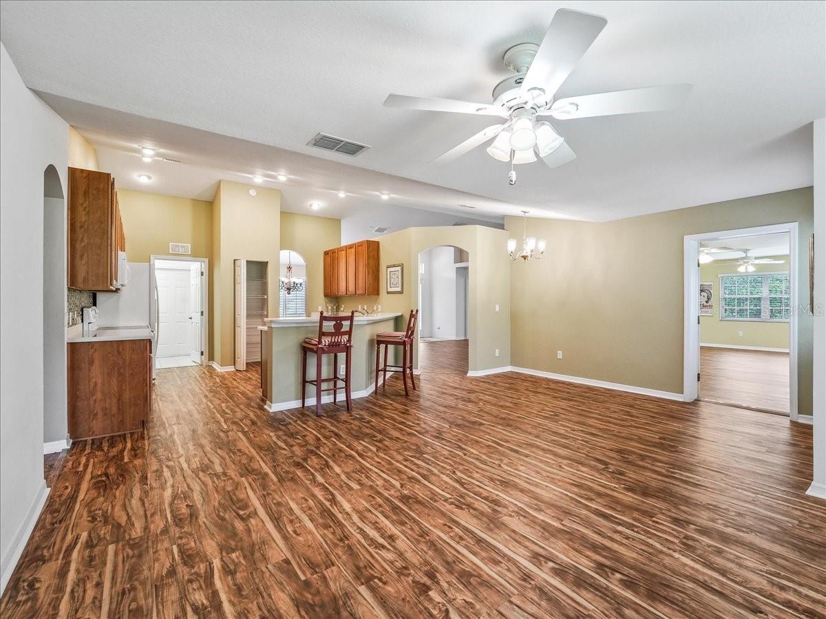 Image 22 of 52 For 11025 174 Loop