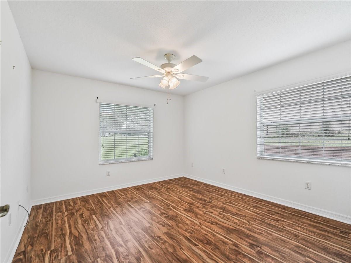 Image 36 of 52 For 11025 174 Loop