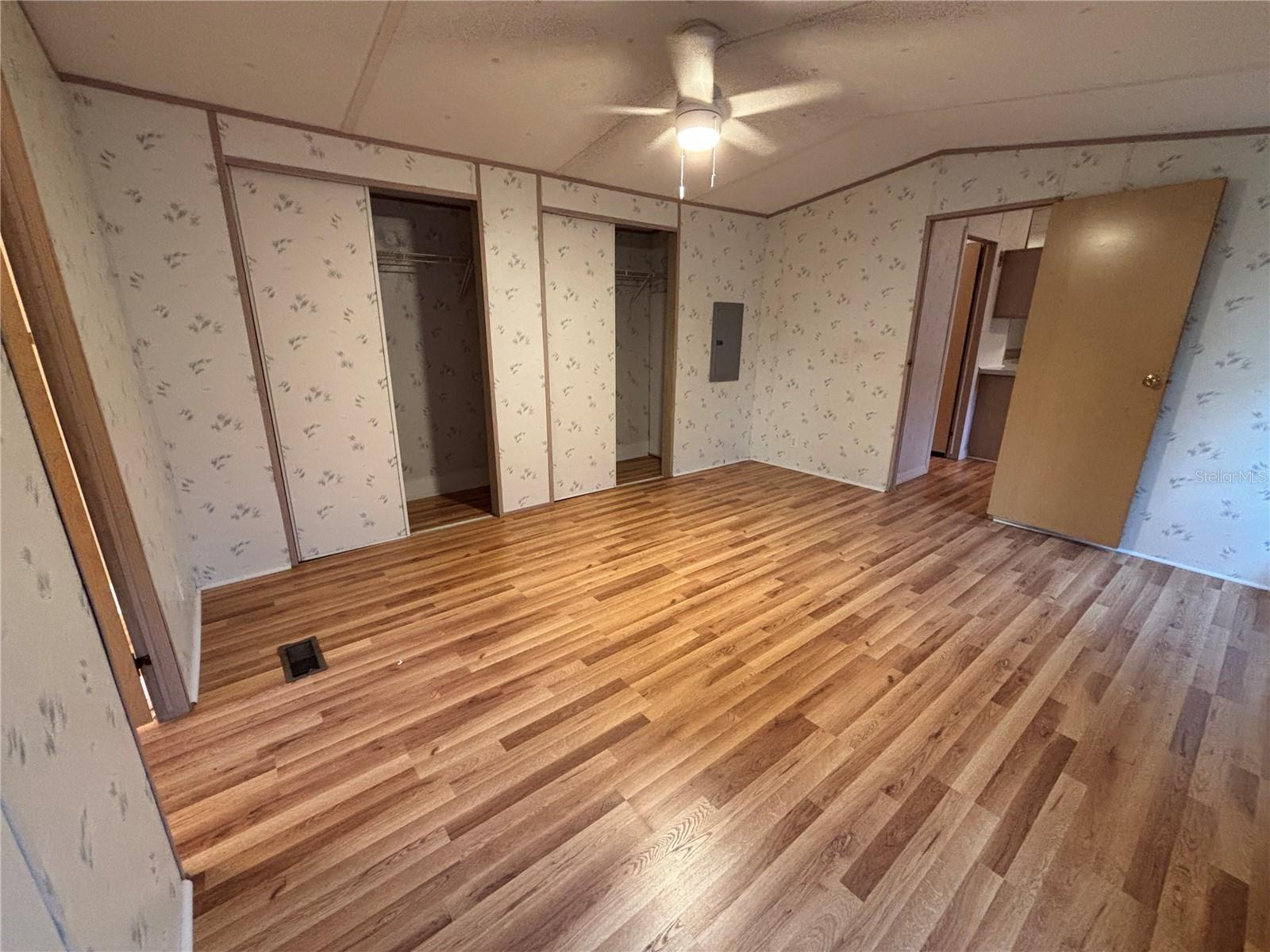 Image 10 of 28 For 14120 95th Avenue