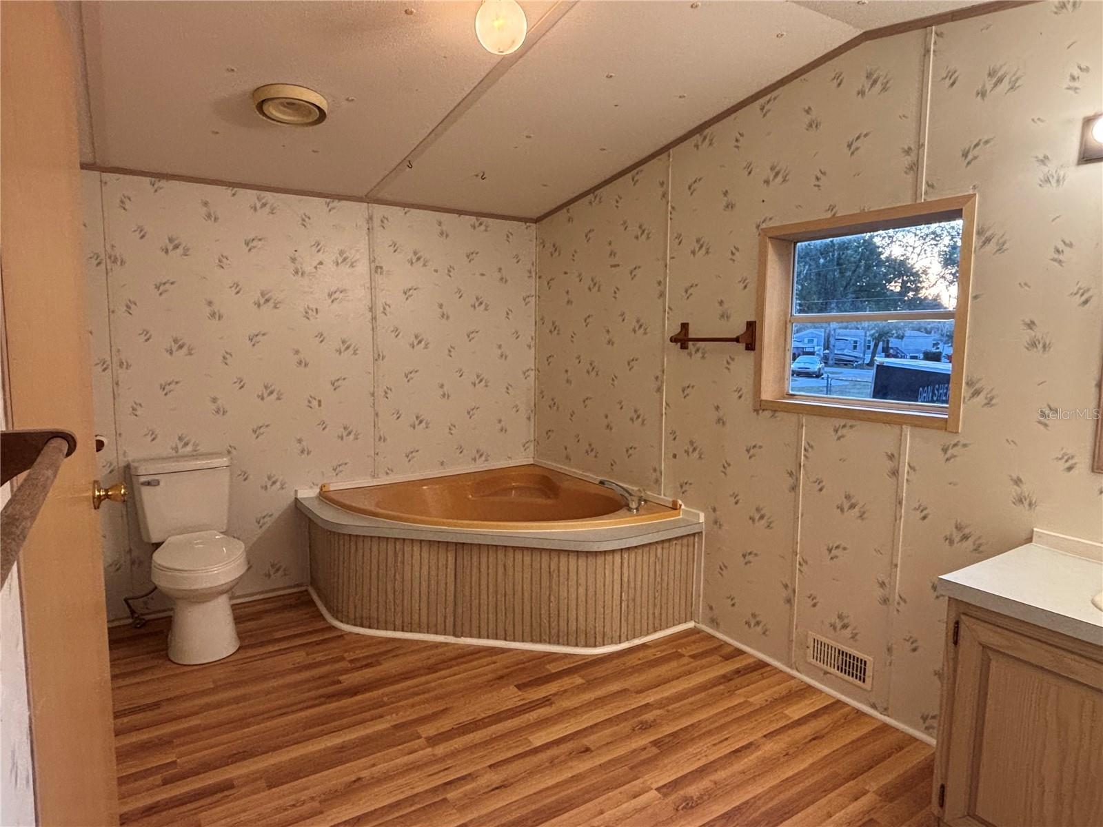 Image 12 of 28 For 14120 95th Avenue